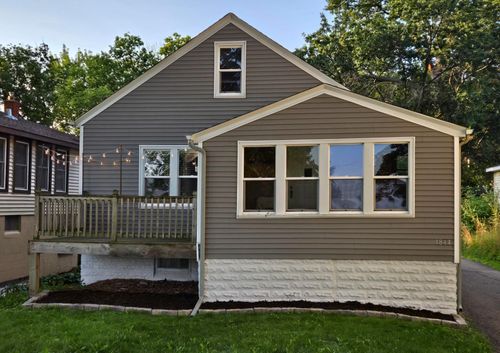 1844 E Shore Dr, MAPLEWOOD, MN, 55109-4211 | Card Image