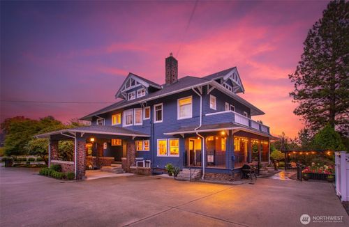 312 Avenue D, Snohomish, WA, 98290-2746 | Card Image