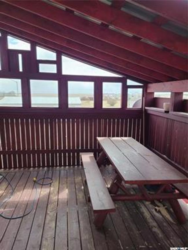 48 Main St, Home with 5 bedrooms, 4 bathrooms and 8 parking in Manor SK | Image 9