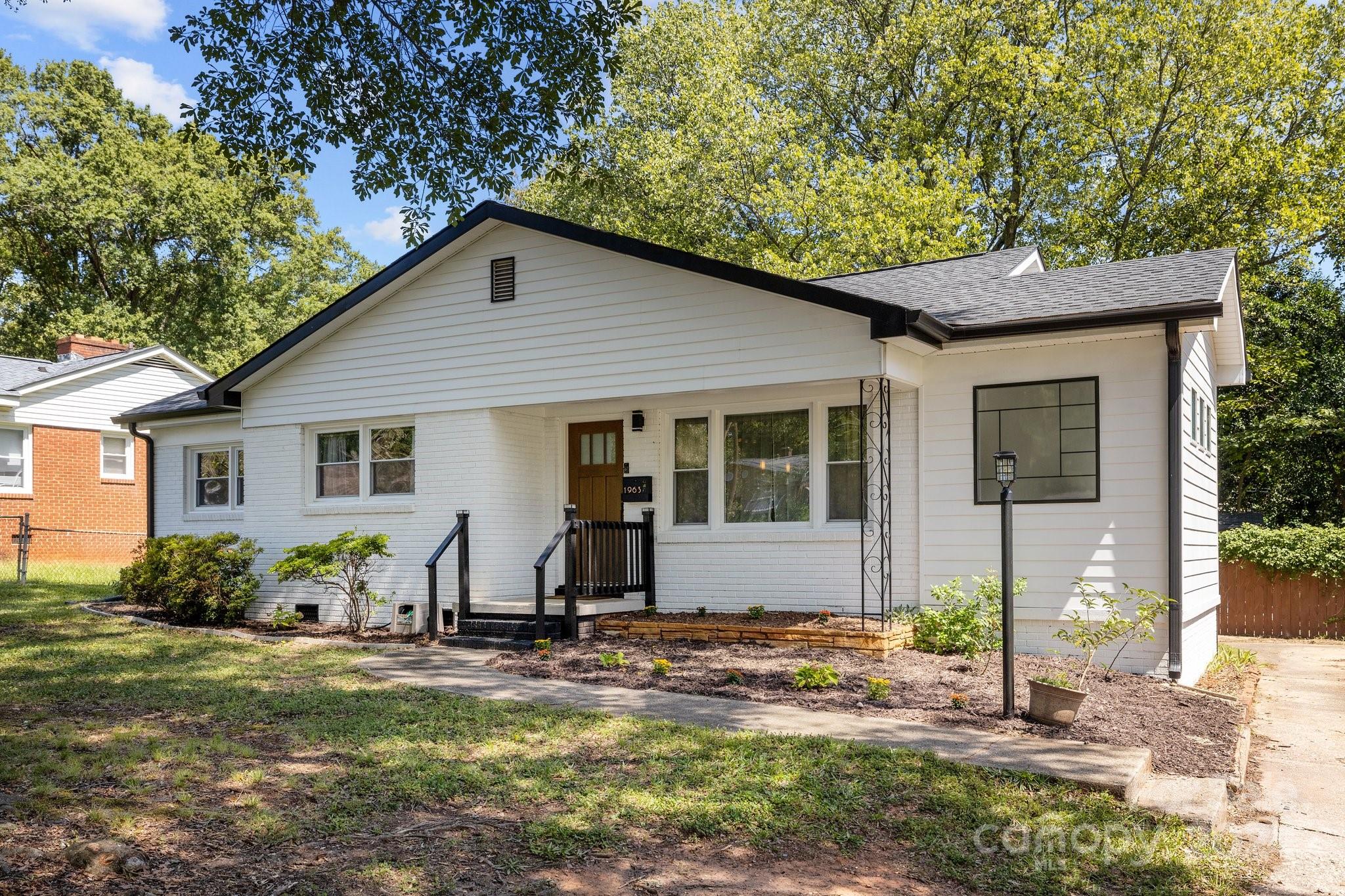Woodland Dr, Charlotte, NC 28205