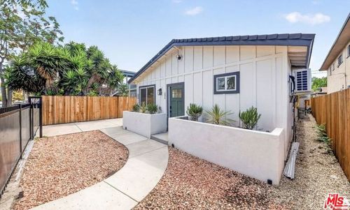 204-204 E 88th St, Los Angeles, CA, 90003-3411 | Card Image