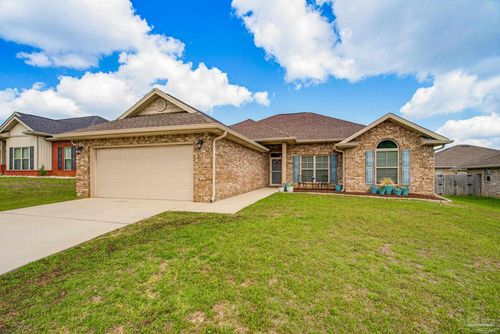 2400 Bentley Oaks Dr, Cantonment, FL, 32533-7884 | Card Image