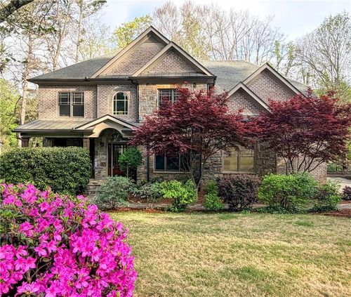 2368 Melinda Dr Ne, Atlanta, GA, 30345-1915 | Card Image