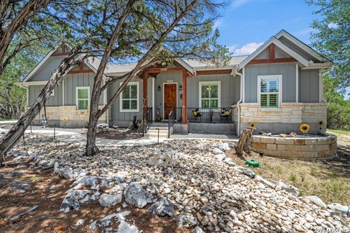 1016 Happy Hollow Dr, New Braunfels, TX, 78132-2381 | Card Image