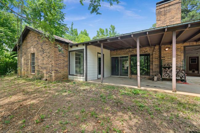 20568 State Highway 110 S, House other with 4 bedrooms, 3 bathrooms and null parking in Troup TX | Image 6