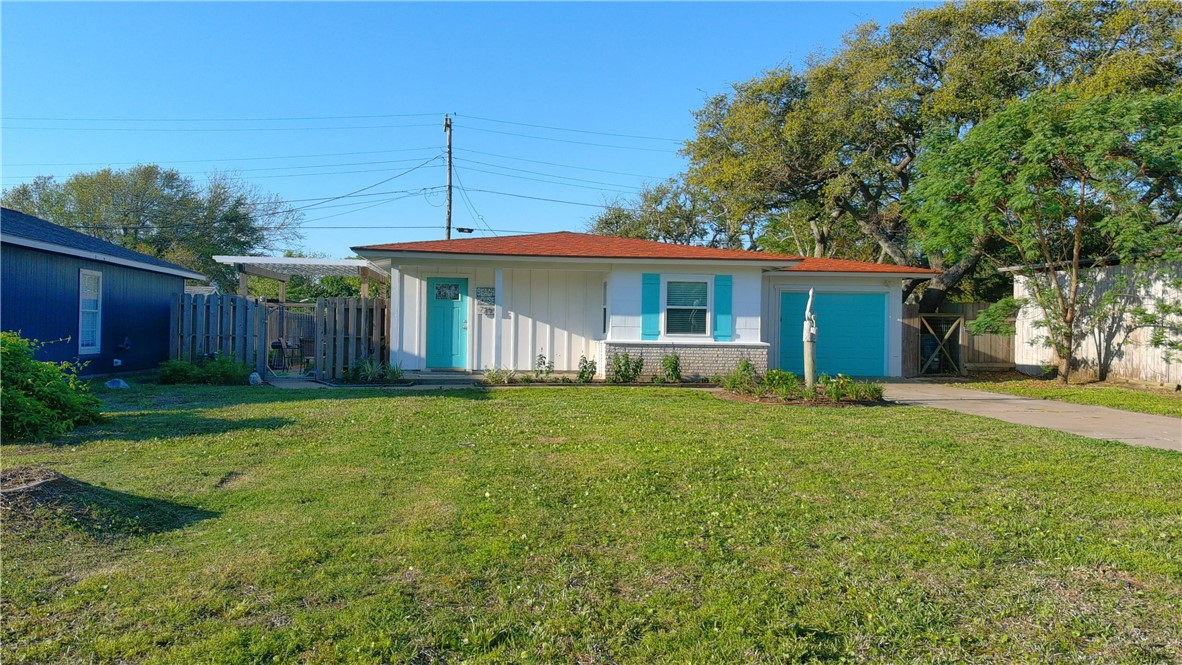 King St, Rockport, TX 78382