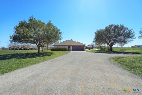 145 Western Ridge Rd, Gatesville, TX, 76528-9400 | Card Image