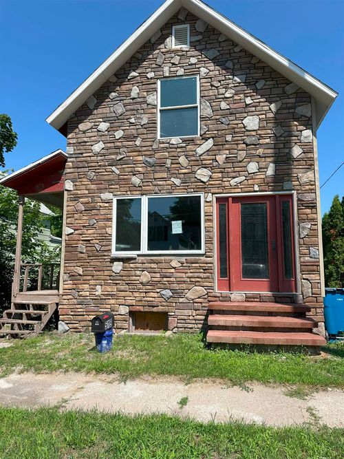 519 Davis St, Manistee, MI, 49660-1948 | Card Image