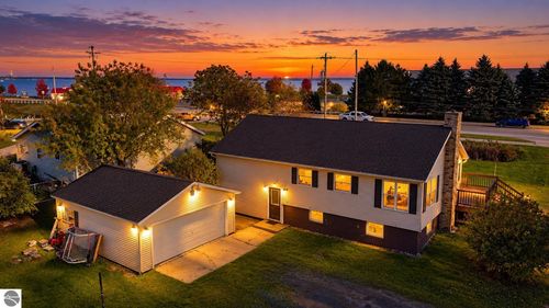 910 W Lake St, Tawas City, MI, 48763-9323 | Card Image