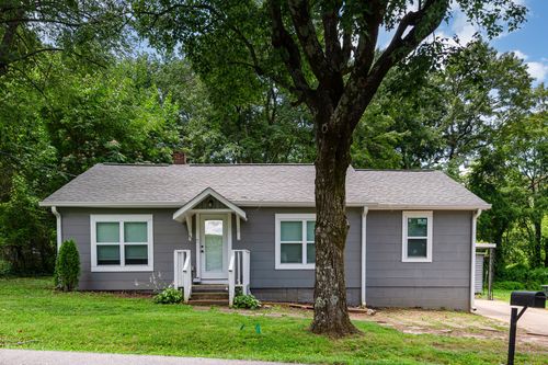 104 Morningside Dr, Portland, TN, 37148-1705 | Card Image