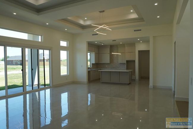 3718 White Rock Cir, House other with 4 bedrooms, 4 bathrooms and 2 parking in Harlingen TX | Image 7