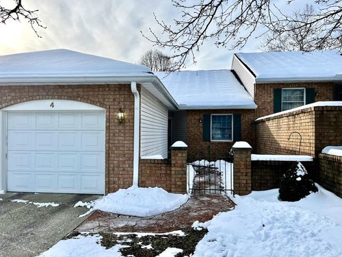 4 Becky Ln, Chillicothe, OH, 45601-1180 | Card Image