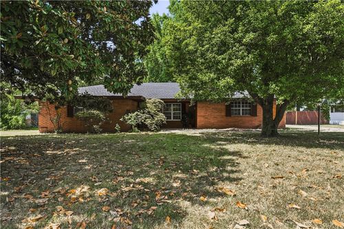 1106 Bronco Ln, Springdale, AR, 72762-2244 | Card Image