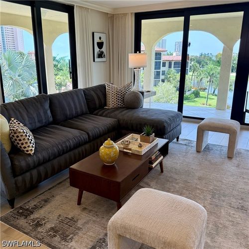 e402-6020 Pelican Bay Blvd, NAPLES, FL, 34108-8108 | Card Image