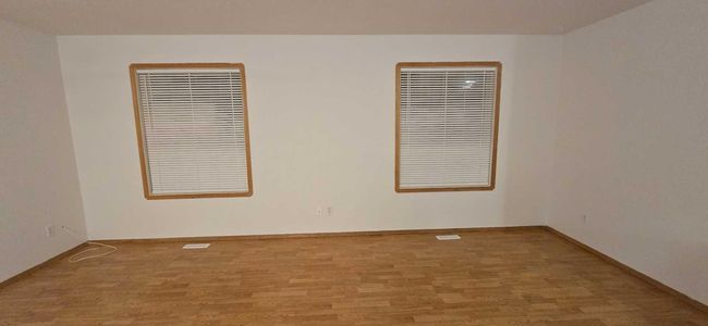 4-H - 104 Upland Trail W, Townhouse with 3 bedrooms, 2 bathrooms and 2 parking in Brooks AB | Image 6