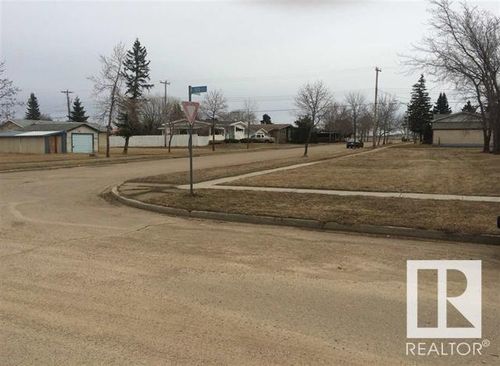 4817 50 St, Lamont, AB, T0B | Card Image