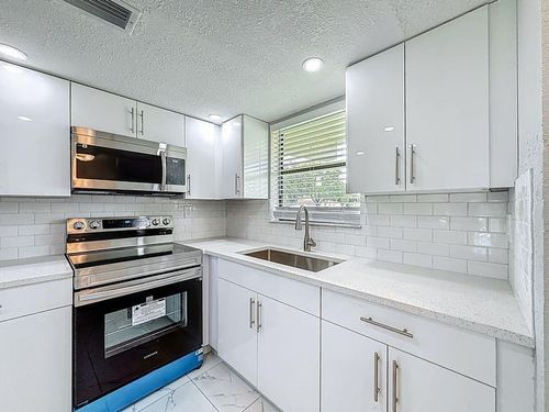 apt-103-6061 Shakerwood Cir, Tamarac, FL, 33319-2365 | Card Image