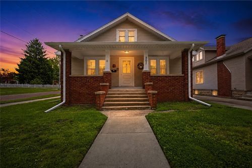 201 Lawrence Avenue, Effingham, IL, 62401 | Card Image