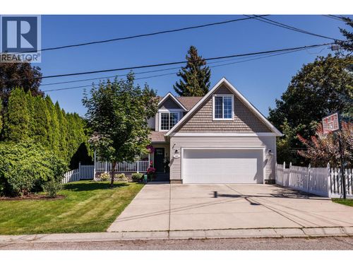 4551 Horak Rd, Kelowna, BC, V1W1S1 | Card Image