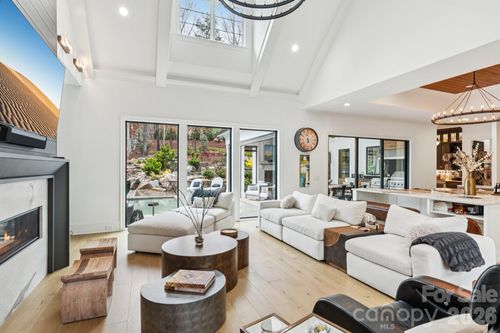 16610 Reinsch Dr, Davidson, NC, 28036-7113 | Card Image