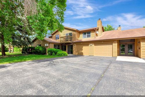 97-940 Babcock Street, NEENAH, WI, 54956 | Card Image