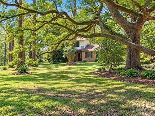 2625 Wilde Lake Blvd, PENSACOLA, FL, 32526-8713 | Card Image