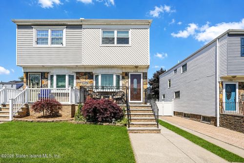 132 Laguardia Ave, Staten Island, NY, 10314-5503 | Card Image