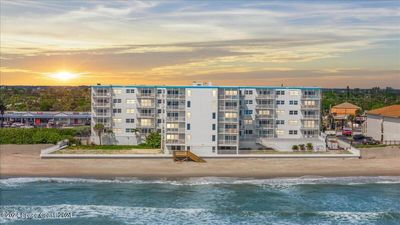 503 - 205 Hwy A1a, Condo with 2 bedrooms, 2 bathrooms and null parking in Satellite Beach FL | Image 1