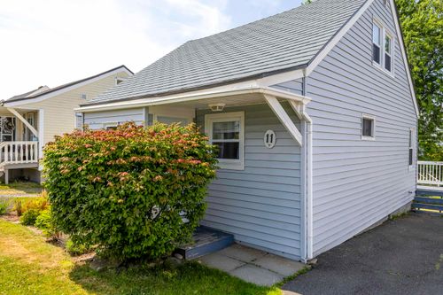 11 Maclaren Ave, New Glasgow, NS, B2H3N3 | Card Image