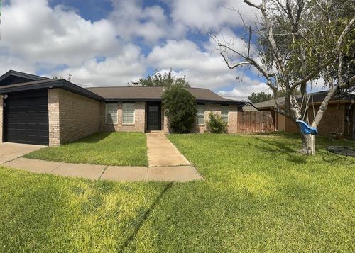 403 Crenshaw Dr, Midland, TX, 79705-3951 | Card Image