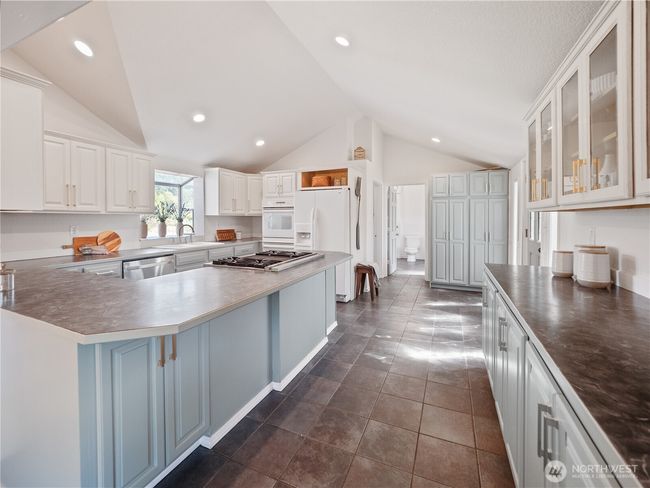 26803 Se 416 Th St, House other with 6 bedrooms, 3 bathrooms and 3 parking in Enumclaw WA | Image 6