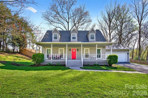 102 Charles Ridge Rd, Asheville, NC, 28805-9230 | Card Image