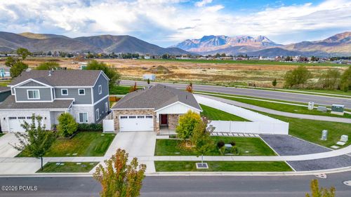 978 E Tucker Ln, Heber City, UT, 84032-1687 | Card Image