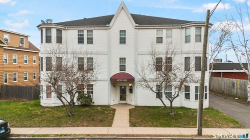 apt-6-2020 Broad St, Hartford, CT, 06114-2350 | Card Image