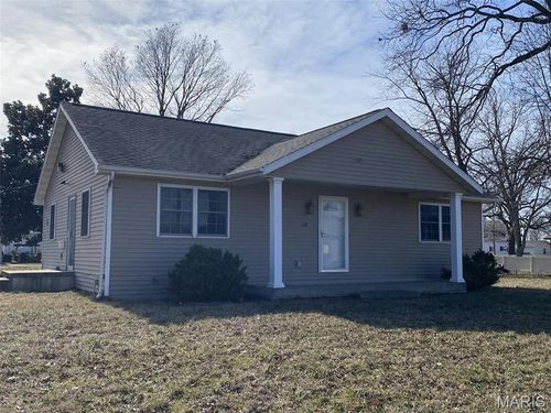 708 Carlyle Road, Bartelso, IL, 62218 | Card Image