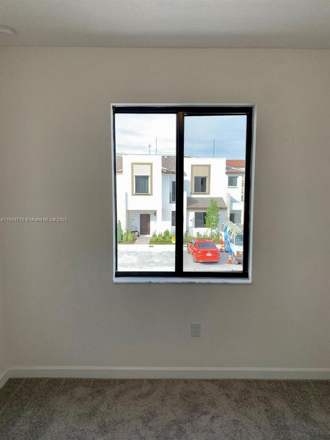 0 - 21025 Ne 8 Th Ave, Townhouse with 3 bedrooms, 3 bathrooms and null parking in Miami FL | Image 15