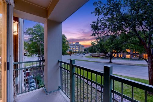 220-330 Las Colinas Blvd E, Irving, TX, 75039-5542 | Card Image