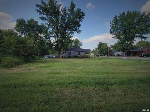 000 W 13th St, Johnston City, IL, 62951 | Card Image