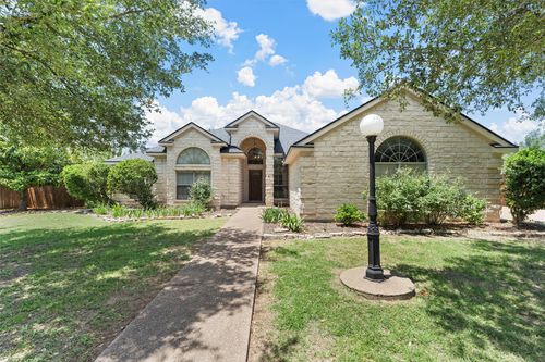 621 S Ruidoso Downs Dr, Robinson, TX, 76706-7254 | Card Image