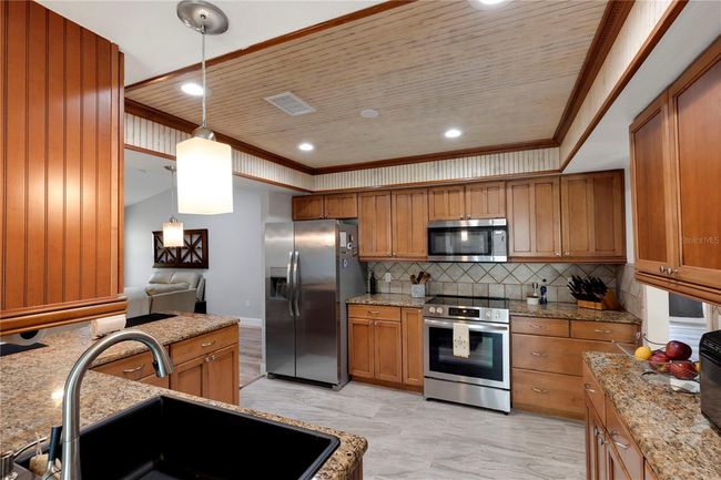 Kitchen | Image 16