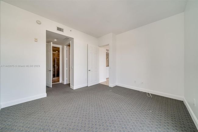 APT-305 - 2633 Ne 14 Th Ave, Condo with 2 bedrooms, 2 bathrooms and null parking in Wilton Manors FL | Image 13