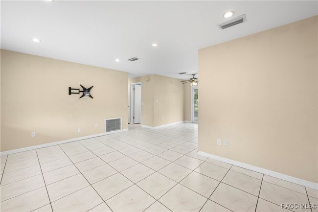 1569 Larkin Rd, House other with 3 bedrooms, 1 bathrooms and 2 parking in Spring Hill FL | Image 7