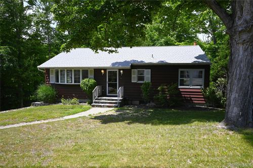 16 Greenridge Ct, Carmel, NY, 10512-6128 | Card Image