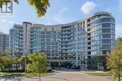 915-18 Valley Woods Road, Toronto (Parkwoods-Donalda), ON, M3A0A1 | Card Image