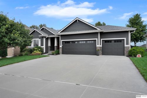 19912 Maple St, Gretna, NE, 68028-4375 | Card Image