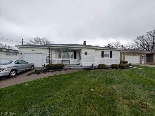 1124 W 37th St, Lorain, OH, 44052-5115 | Card Image