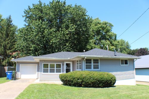 512 18th Ave N, Clinton, IA, 52732-2727 | Card Image