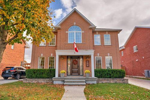 134 Westchester Rd, Oakville, ON, L6H6H9 | Card Image