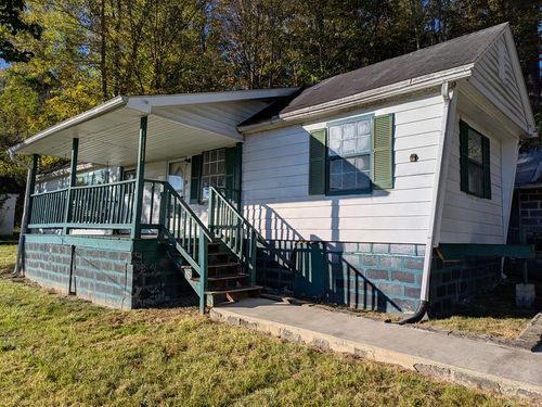 33 Lyons Ave, Lebanon, VA, 24266-6805 | Card Image