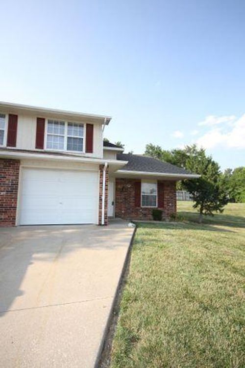 1703 Steamboat Ln, COLUMBIA, MO, 65201-7328 | Card Image